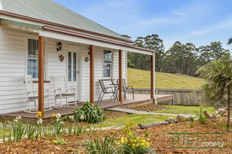 6 Waldie Dr, Lower Snug, TAS 7054