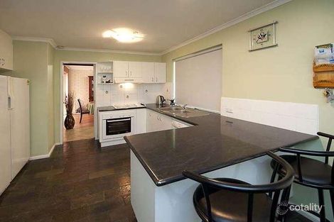 1 Hargrave Dr, Thornlie, WA 6108