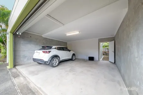 Property photo of 17/65 Manooka Drive Cannonvale QLD 4802