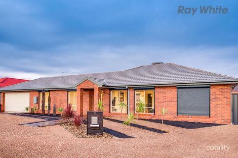 14 Loddon Dr, Taylors Hill, VIC 3037