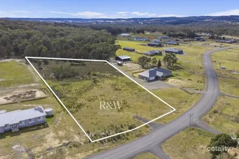 Property photo of 13 Corriedale Drive Marulan NSW 2579