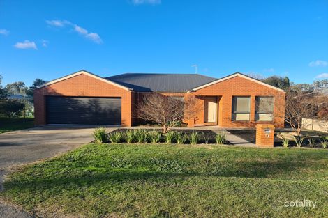 Property photo of 27 Elizabeth Street Campbells Creek VIC 3451