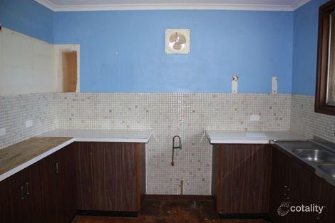 Property photo of 18 Olympia Crescent Hackham West SA 5163