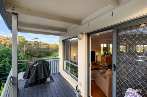 Property photo of 1/32 Berrambool Drive Berrambool NSW 2548