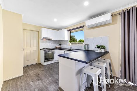 Property photo of 7 Maltravers Crescent Cranbourne North VIC 3977