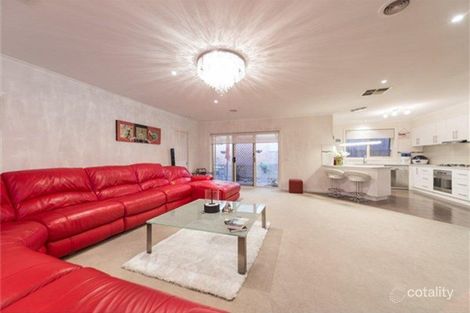 Property photo of 34 Eumemmerring Drive Eumemmerring VIC 3177