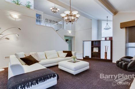 Property photo of 30 Reed Crescent Taylors Lakes VIC 3038