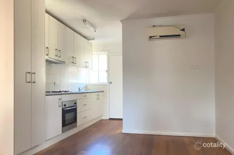 Property photo of 2/1 Bowman Street Werribee VIC 3030