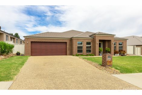 Property photo of 33 Whitton Drive Thurgoona NSW 2640