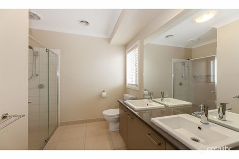 Property photo of 33 Whitton Drive Thurgoona NSW 2640