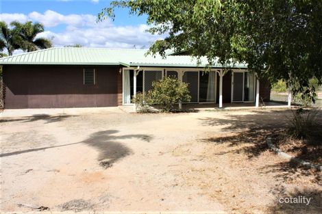 Property photo of 27 Racecourse Road Richmond Hill QLD 4820