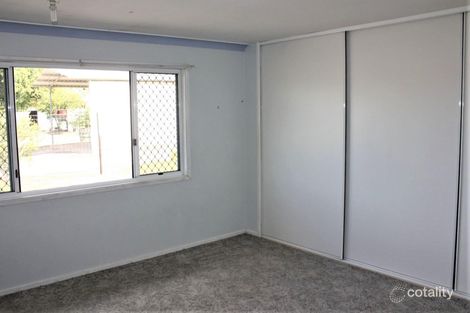 Property photo of 27 Racecourse Road Richmond Hill QLD 4820