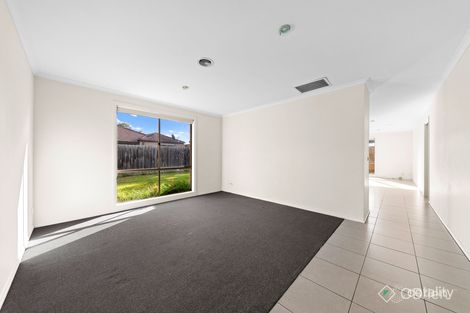 Property photo of 13 Hayes Court Pakenham VIC 3810