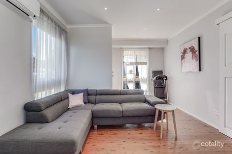 Property photo of 41 Othello Avenue Rosemeadow NSW 2560