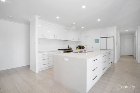 Property photo of 13 Froghollow Drive Ooralea QLD 4740