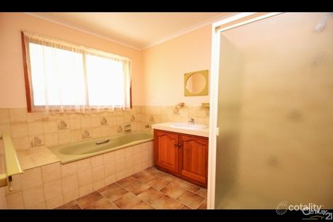 Property photo of 12 Adelaide Crescent Echuca VIC 3564