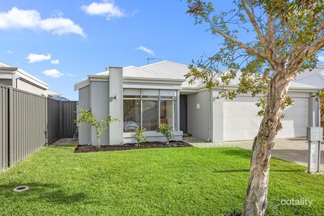 Property photo of 15 Topiary Avenue Piara Waters WA 6112