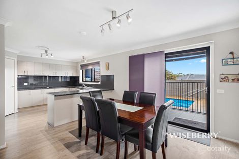 Property photo of 10 Tradewinds Avenue Summerland Point NSW 2259