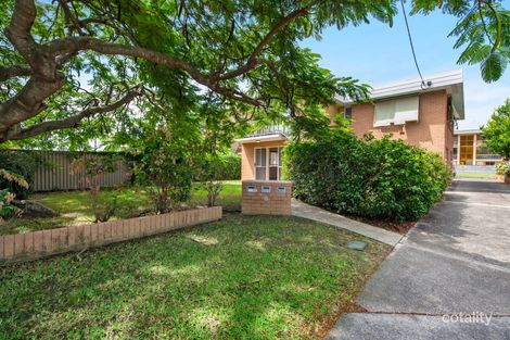 Property photo of 1/6 Vernia Place Biggera Waters QLD 4216