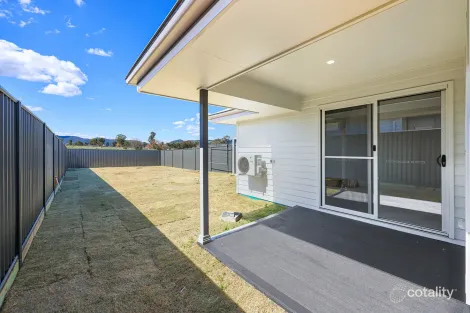 Property photo of 33 Wattle Street Kootingal NSW 2352