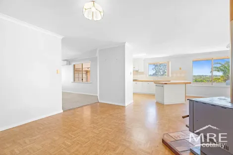 Property photo of 3 Everett Rise Spencer Park WA 6330