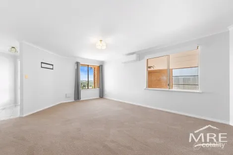 Property photo of 3 Everett Rise Spencer Park WA 6330