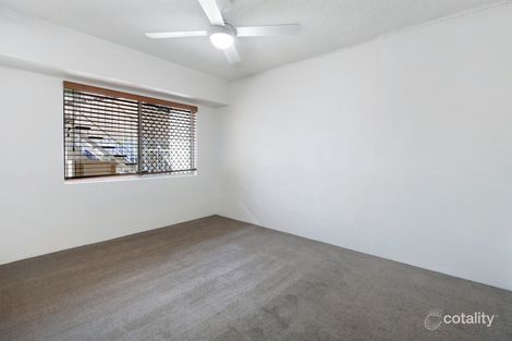 Property photo of 1/6 Vernia Place Biggera Waters QLD 4216