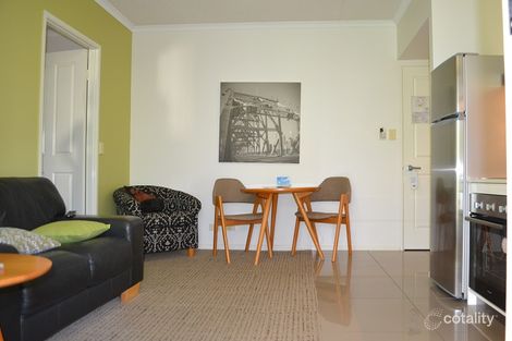 Property photo of 7/85 Deakin Street Kangaroo Point QLD 4169