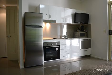 Property photo of 7/85 Deakin Street Kangaroo Point QLD 4169