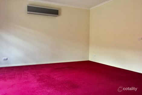 Property photo of 2/318 Melrose Drive Tullamarine VIC 3043