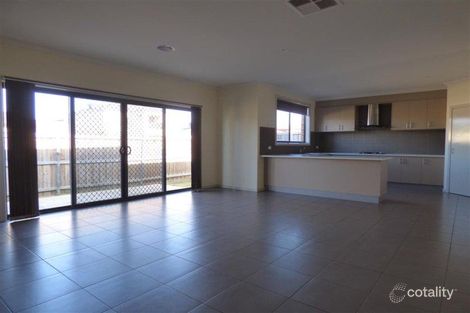 Property photo of 14 Fieldstone Place Tarneit VIC 3029