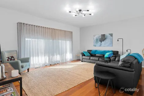 Property photo of 39 Inala Street Rye VIC 3941