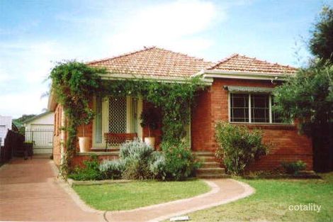 35 Milford Ave, Panania, NSW 2213