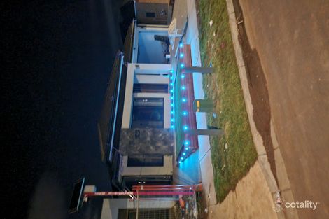 19 Slinky St, Deanside, VIC 3336