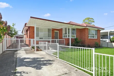 19 Harwood St, Seven Hills, NSW 2147