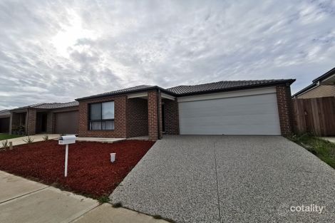 Property photo of 101 Greendale Boulevard Pakenham VIC 3810