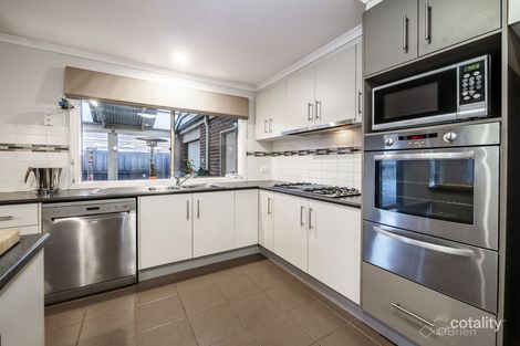 Property photo of 28 Springhill Drive Cranbourne VIC 3977