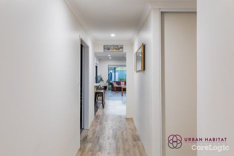 Property photo of 4 Berrow Place Leda WA 6170