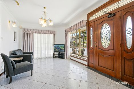 Property photo of 22 Hartog Court Shell Cove NSW 2529