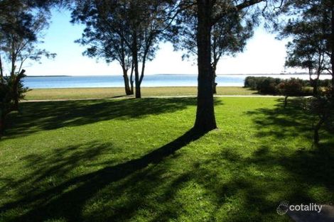 Property photo of 19 The Peninsula Killarney Vale NSW 2261