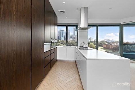 Property photo of 1002/22-40 Sir John Young Crescent Woolloomooloo NSW 2011