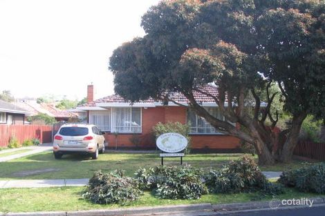 5 Brosnan Cres, Strathmore, VIC 3041