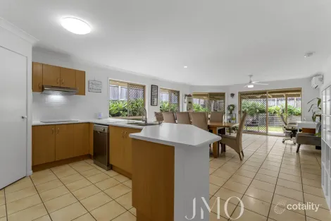 Property photo of 84 Bedivere Drive Ormeau QLD 4208