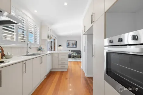 Property photo of 20 Lowalde Drive Epping VIC 3076