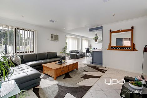 Property photo of 8 Jane Court Meadow Heights VIC 3048