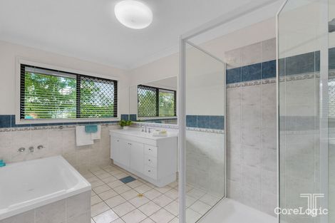 Property photo of 13 Ablington Way Carindale QLD 4152