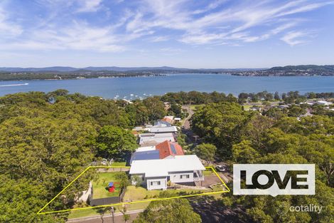 17 Harkins St, Eleebana, NSW 2282