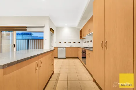 Property photo of 33 Nottingham Crescent Tarneit VIC 3029