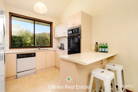 Property photo of 1 Lynda Close Cheltenham VIC 3192