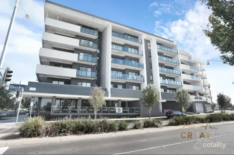 Property photo of 242/73 Lake Street Caroline Springs VIC 3023